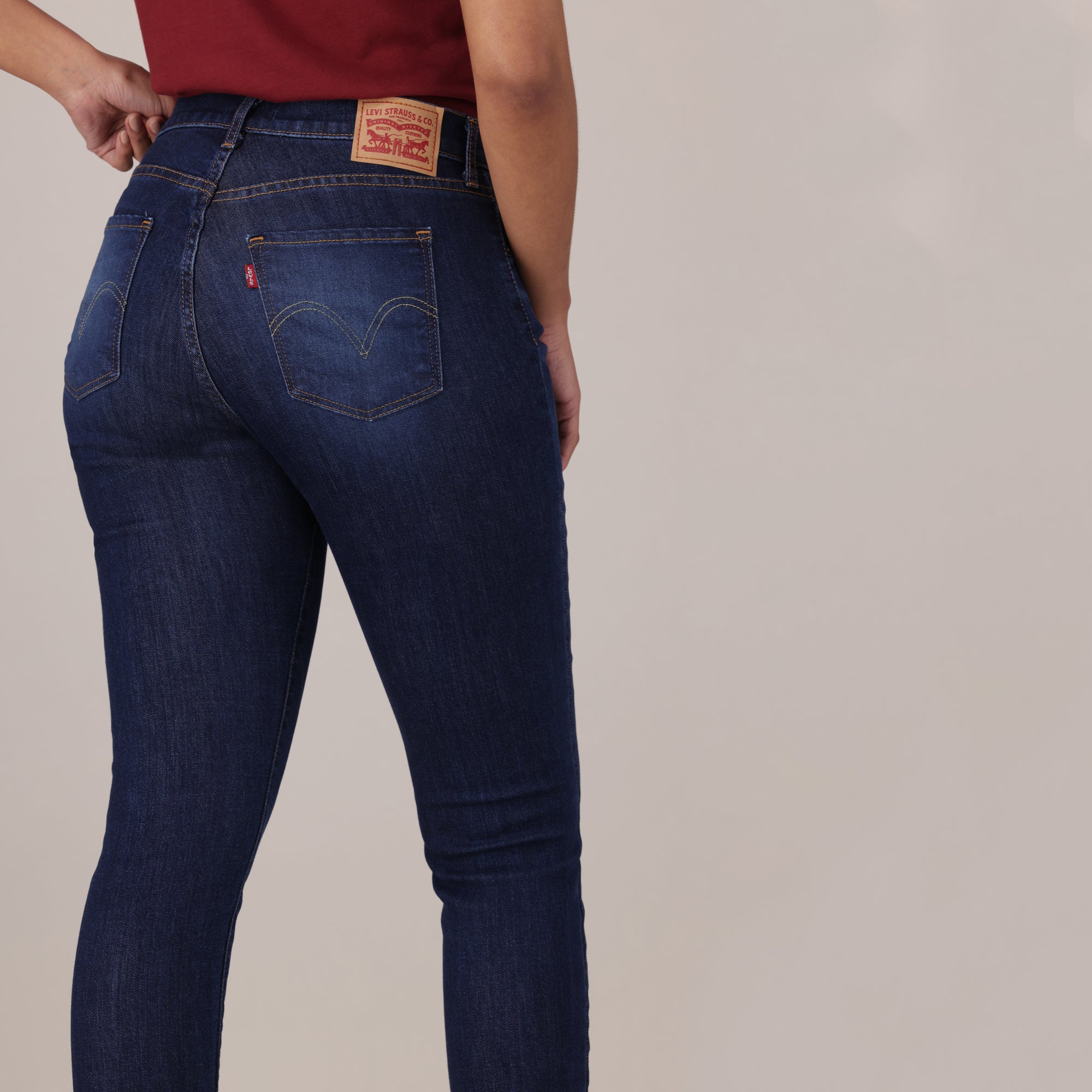 LEVI'S® WOMEN'S CURVY HIGH-RISE SUPER SKINNY - DARK INDIGO - WORN IN