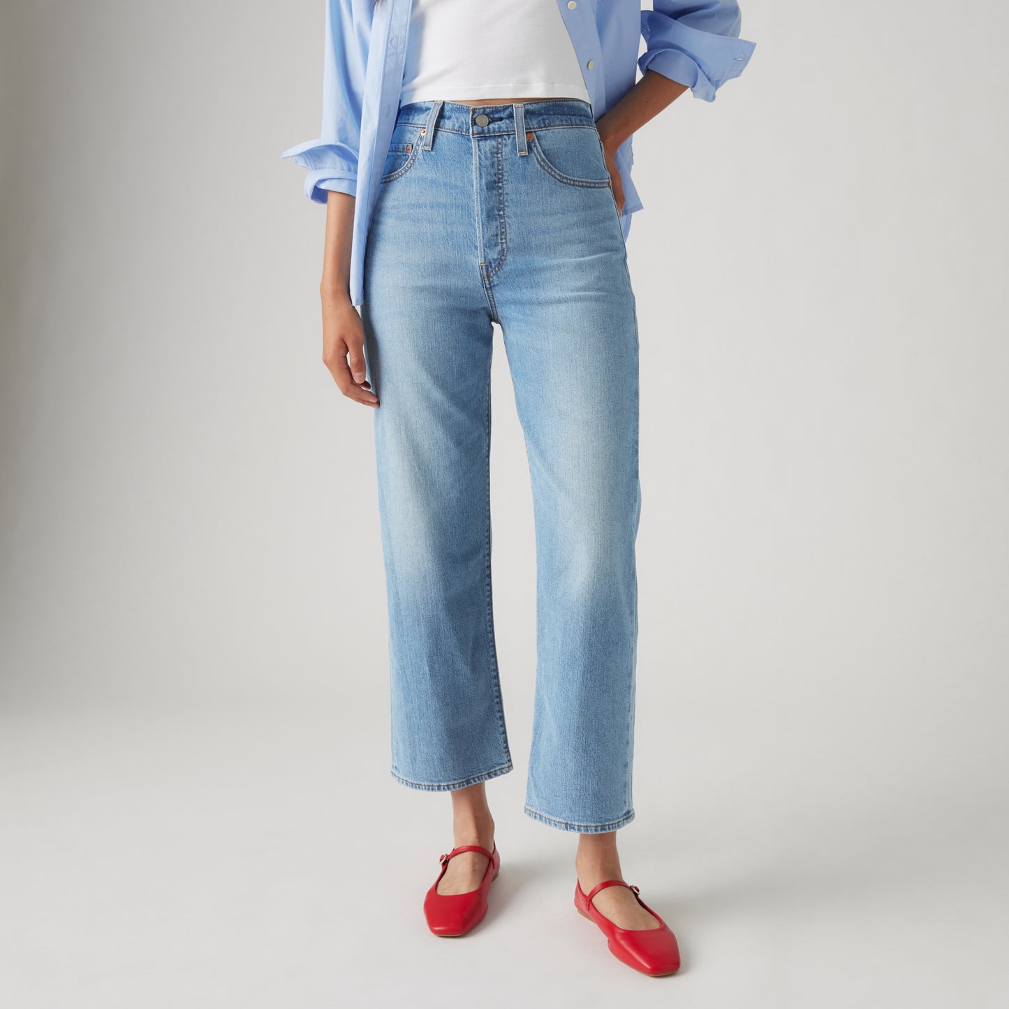 LEVI'S® WOMEN'S RIBCAGE STRAIGHT ANKLE JEANS - MED INDIGO - WORN IN