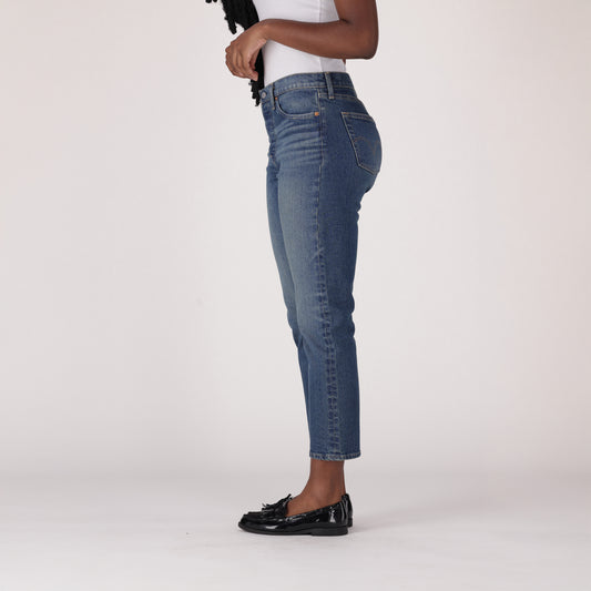 LEVI'S® WOMEN'S WEDGIE STRAIGHT JEANS - MED INDIGO - WORN IN