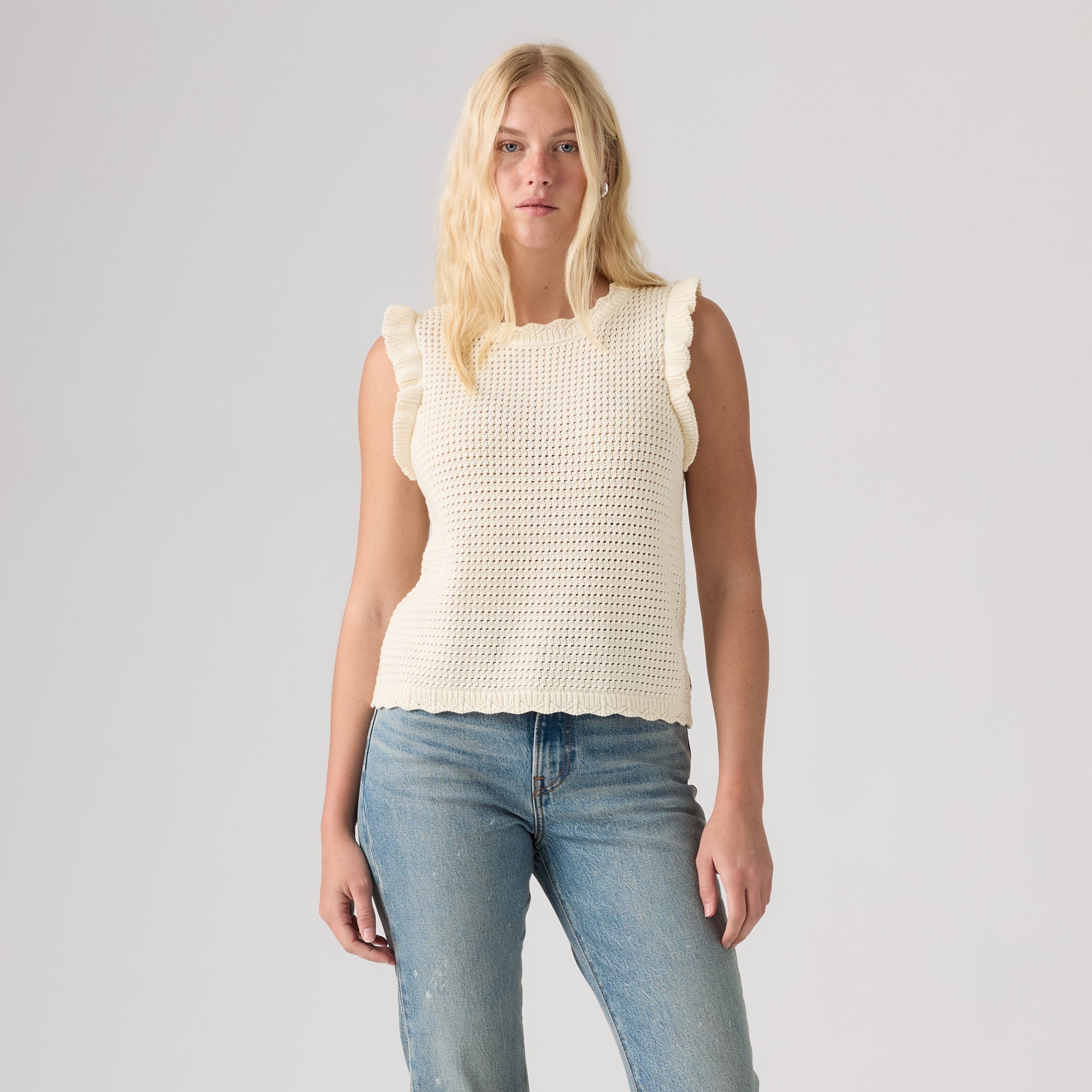 LEVI'S® WOMEN'S LULU FLUTTER SLEEVE SWEATER TANK - WHITE
