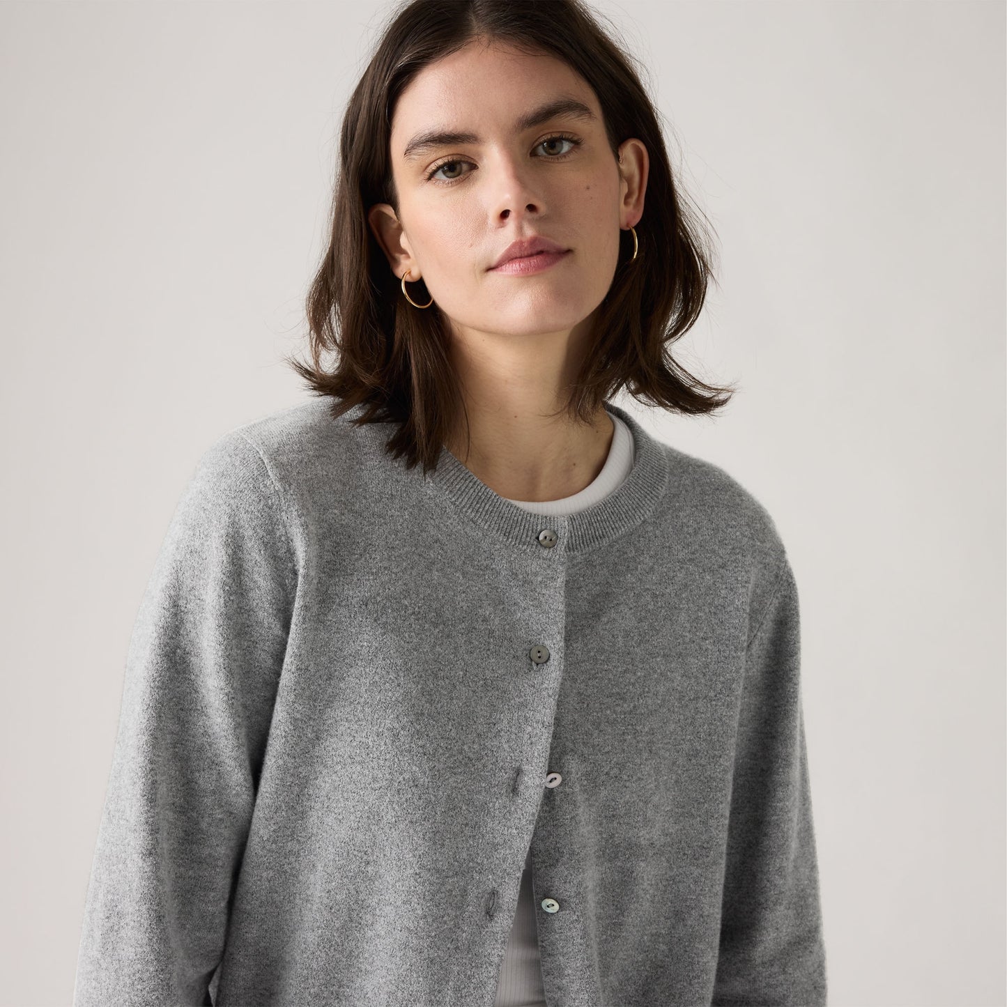 LEVI'S® WOMEN'S SUPERSOFT CREWNECK CARDIGAN - NEUTRAL