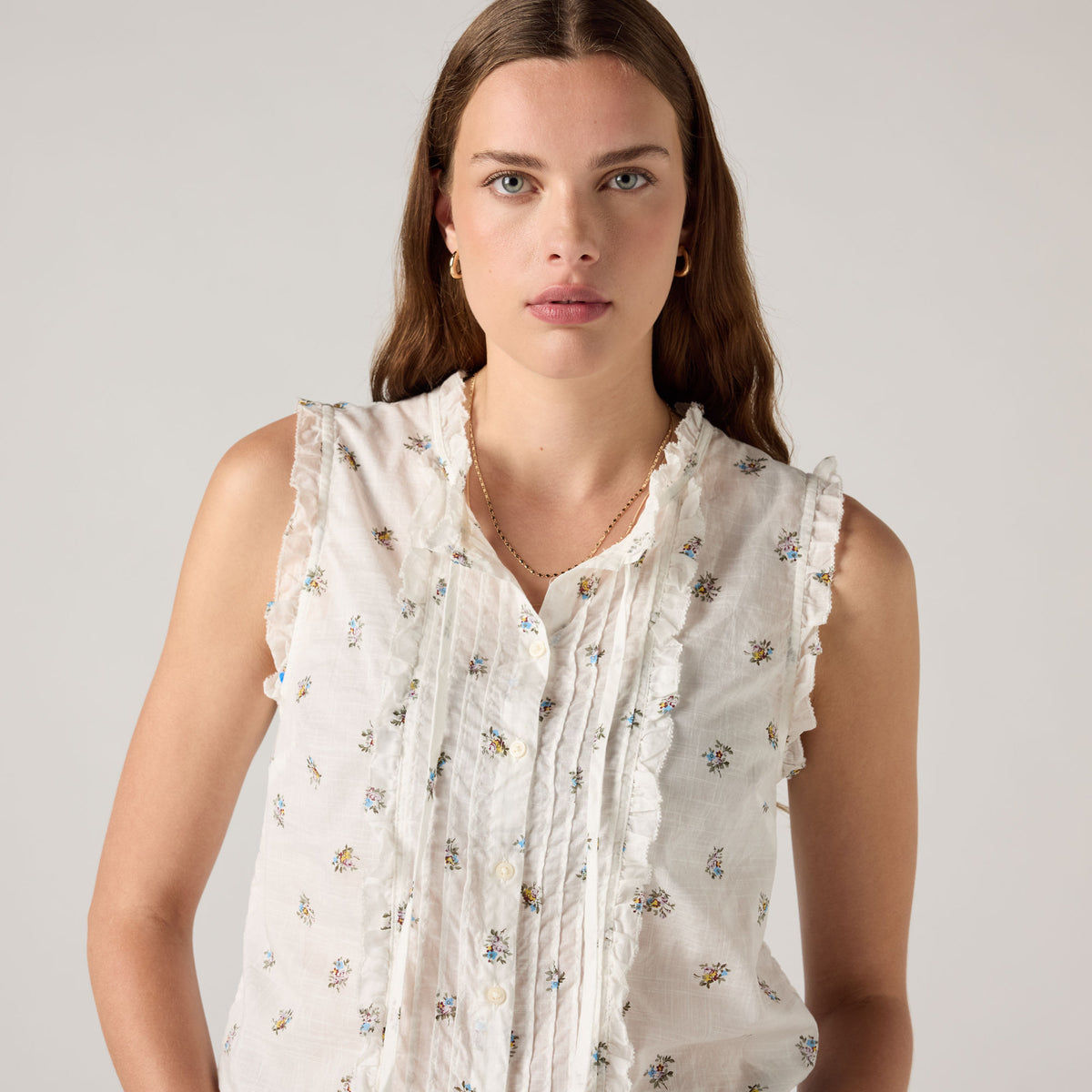 LEVI'S® WOMEN'S SHELBY SLEEVELESS SLIM BLOUSE - MULTI-COLOR