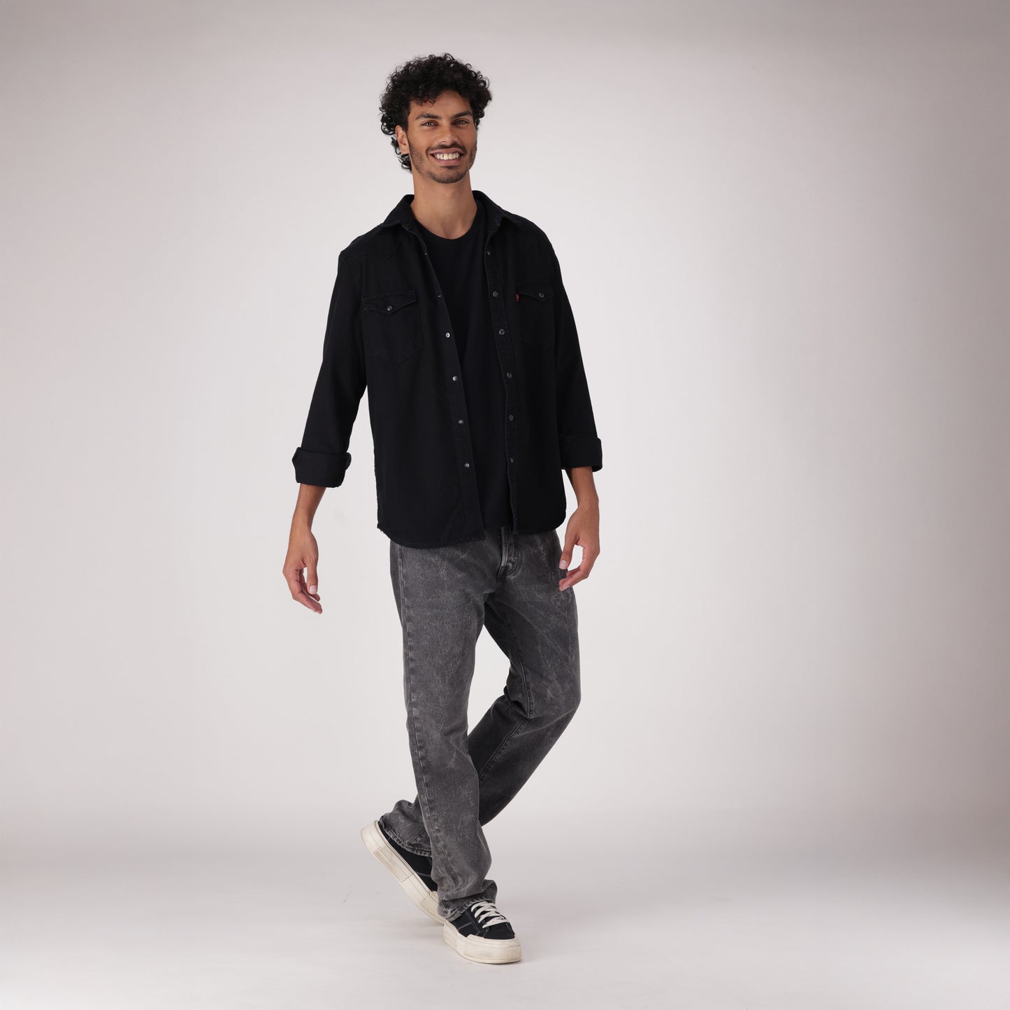 LEVI'S® MEN'S ORIGINAL HOUSEMARK T-SHIRT - BLACK