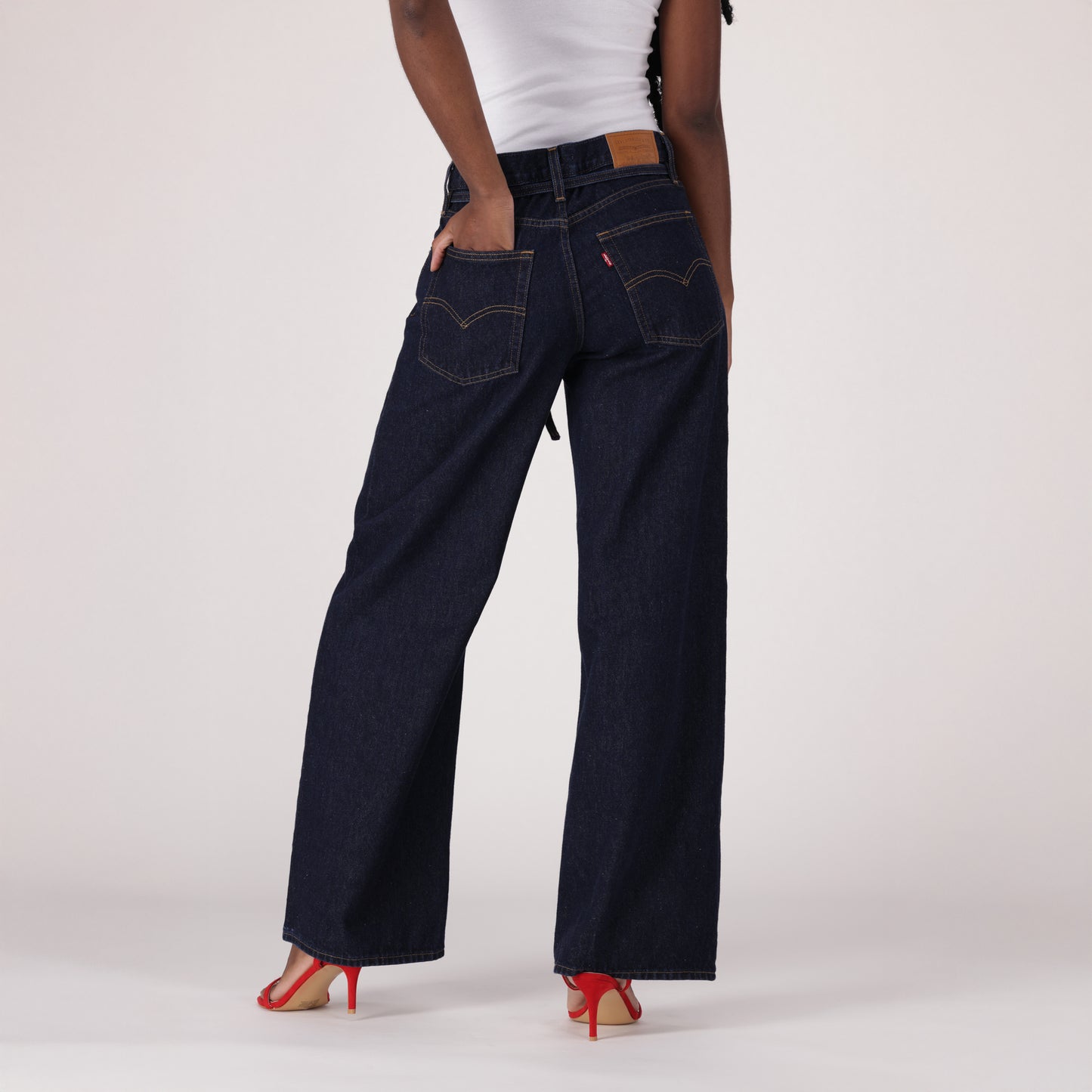 LEVI'S® WOMEN'S XL STRAIGHT - DARK INDIGO - WORN IN