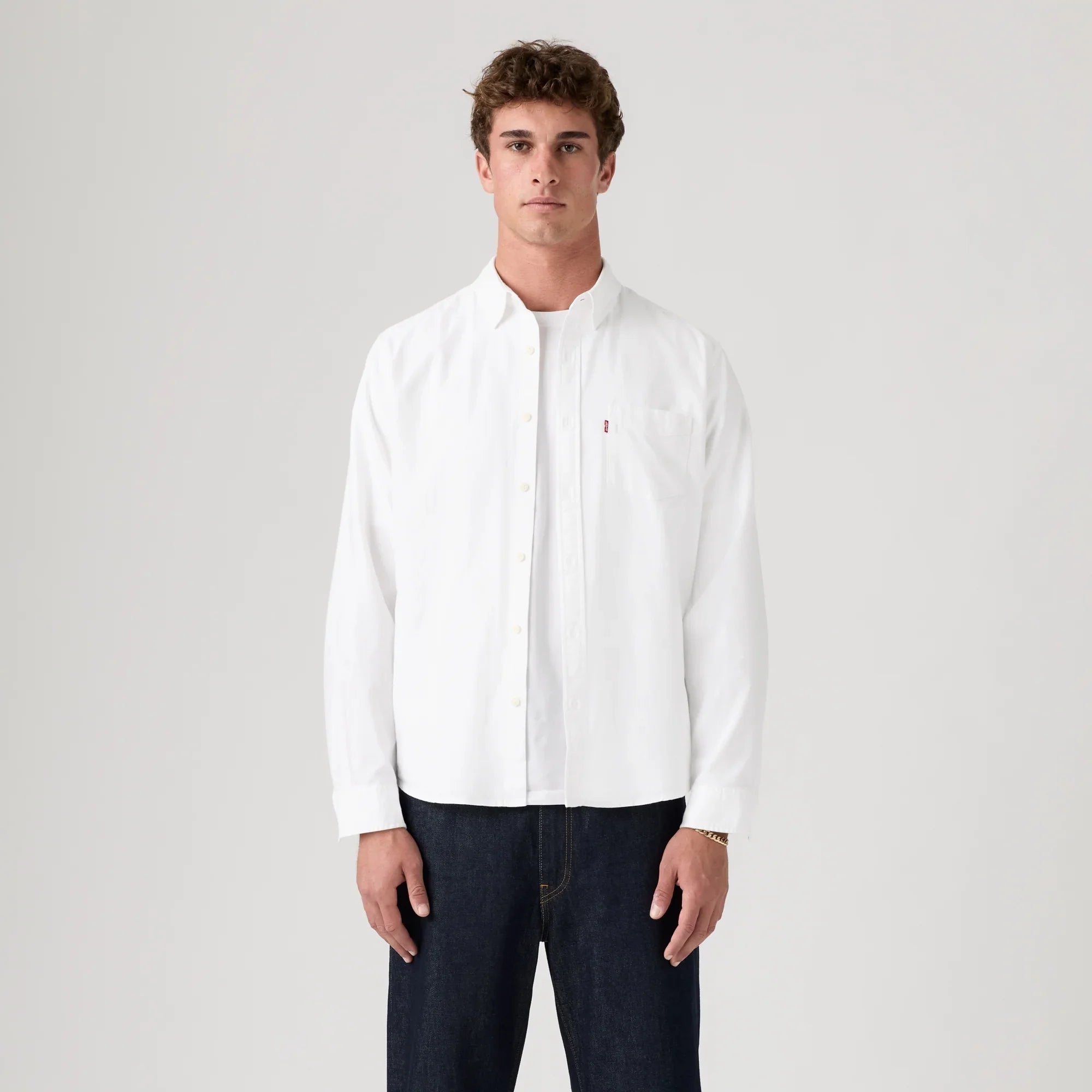 LEVI'S® MEN'S CLASSIC POCKET STANDARD FIT SHIRT - NEUTRAL