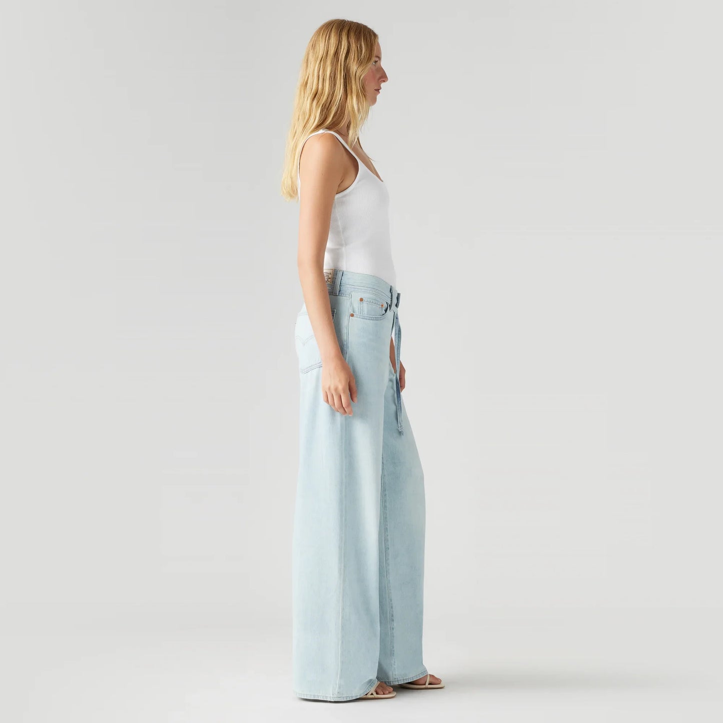 LEVI'S® WOMEN'S XL STRAIGHT - MED INDIGO - WORN IN