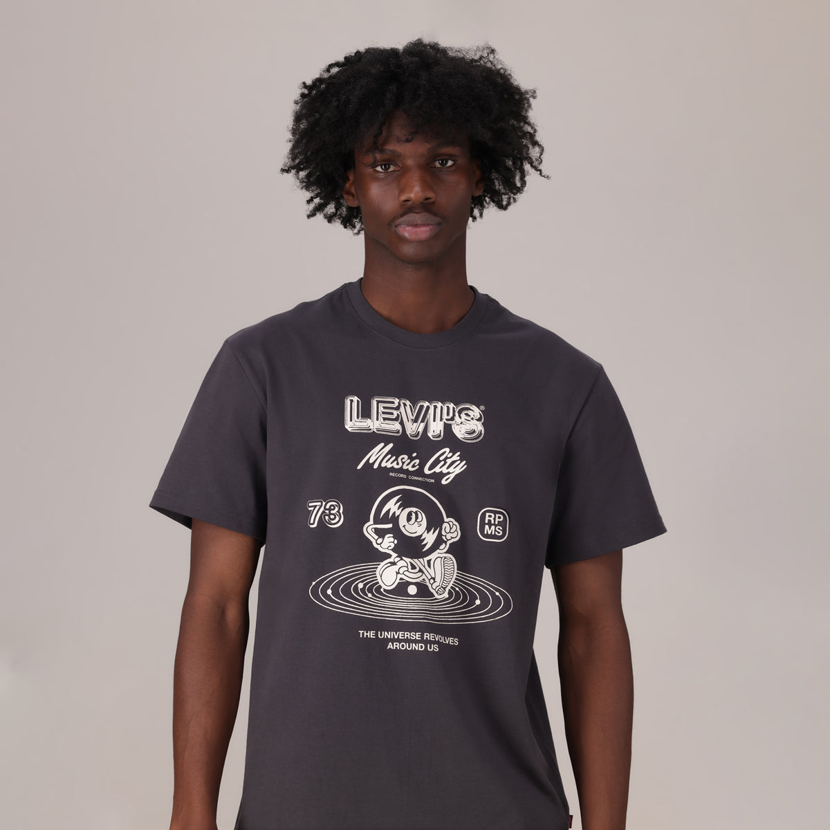 LEVI'S® MEN'S RELAXED FIT SHORT-SLEEVE GRAPHIC T-SHIRT - BLACK