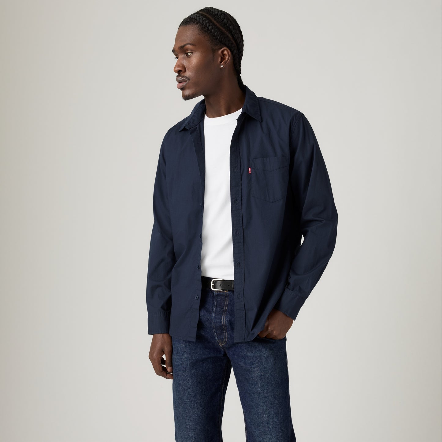 LEVI'S® MEN'S CLASSIC POCKET STANDARD FIT SHIRT - BLUE