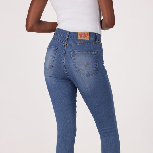 LEVI'S® WOMEN'S 720 HIGH-RISE SUPER SKINNY JEANS - MED INDIGO - FLAT FINISH