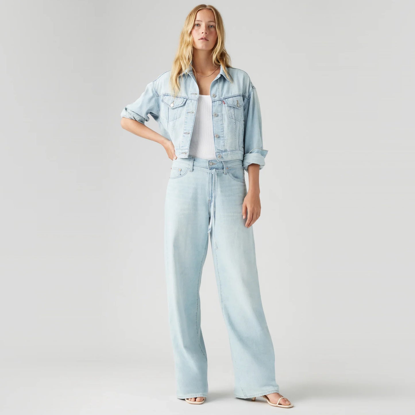LEVI'S® WOMEN'S XL STRAIGHT - MED INDIGO - WORN IN
