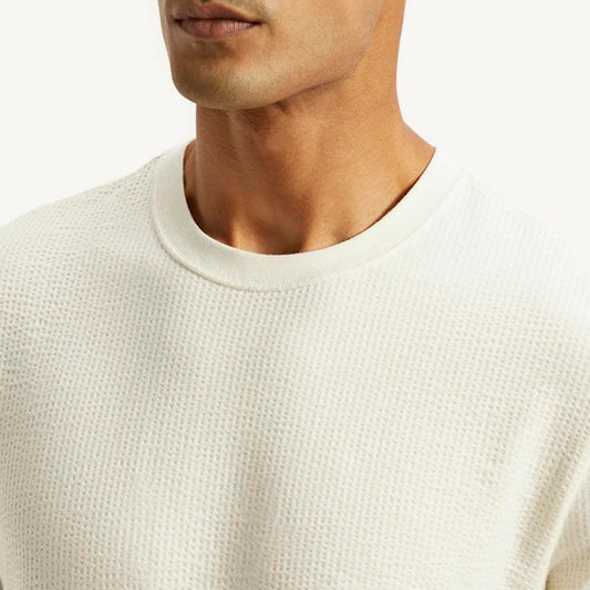 LEVI'S® MEN'S SOLID REGULAR FIT T-SHIRT - NEUTRAL