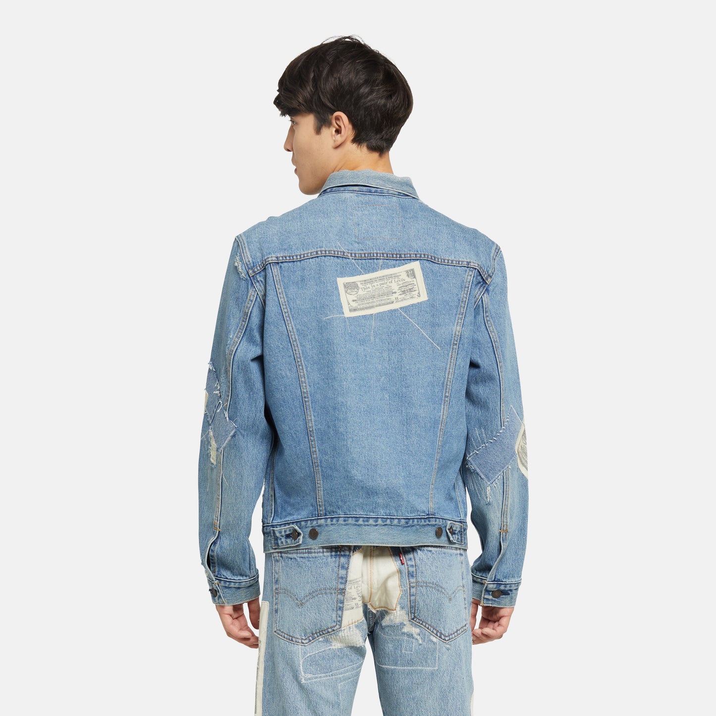 LEVI'S® MEN'S TRUCKER JACKET - MED INDIGO - WORN IN