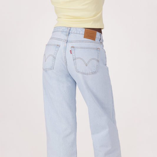 LEVI'S® WOMEN'S LOW LOOSE JEANS - LIGHT INDIGO - WORN IN