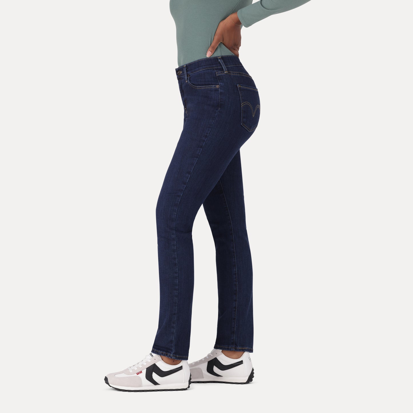 LEVI'S® WOMEN'S CURVY STRAIGHT - DARK INDIGO - FLAT FINISH