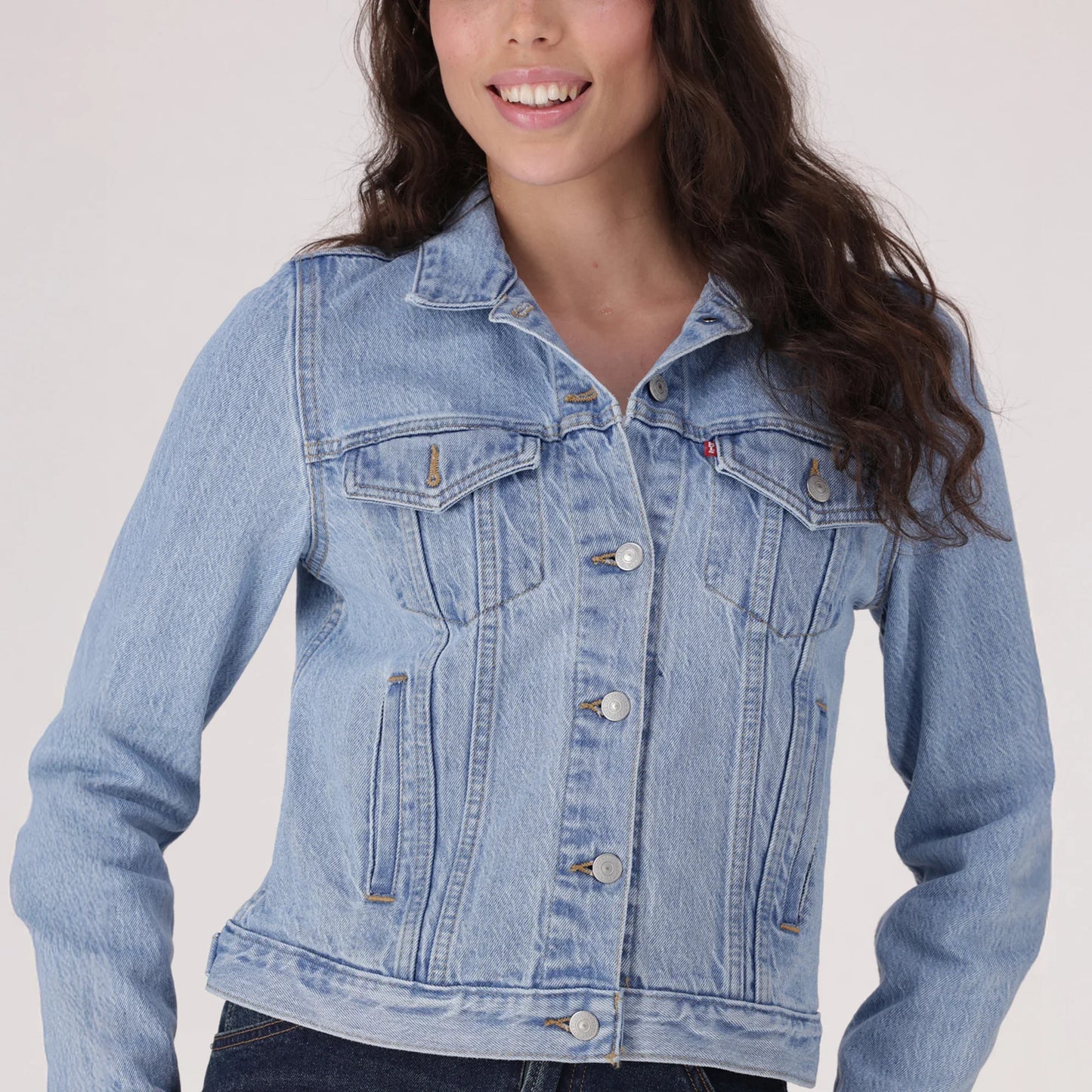 LEVI’S® WOMEN'S ORIGINAL TRUCKER JACKET - MED INDIGO - WORN IN