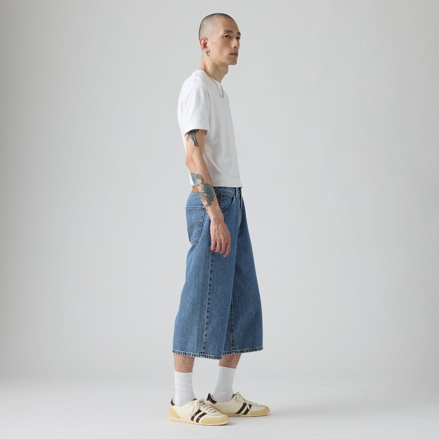 LEVI'S® MEN'S TWISTED BAGGY CAPRIS - MED INDIGO - FLAT FINISH