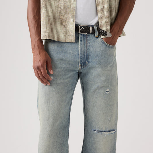 LEVI'S® MEN'S 555™ RELAXED STRAIGHT JEANS - LIGHT WASH