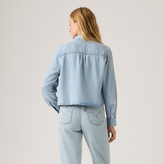 LEVI'S® WOMEN'S LOGAN SHACKET - LIGHT INDIGO - WORN IN