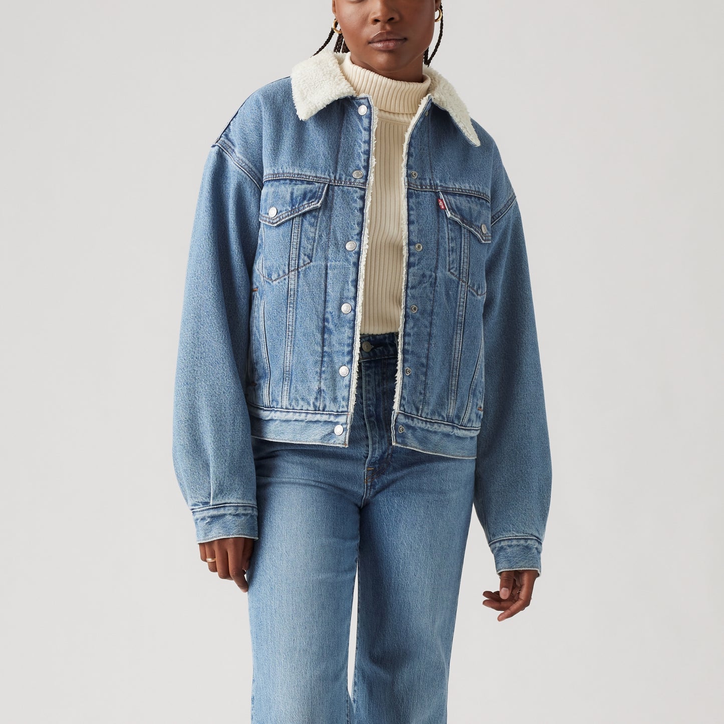 LEVI'S® WOMEN'S '90S SHERPA TRUCKER JACKET - DARK INDIGO WORN IN
