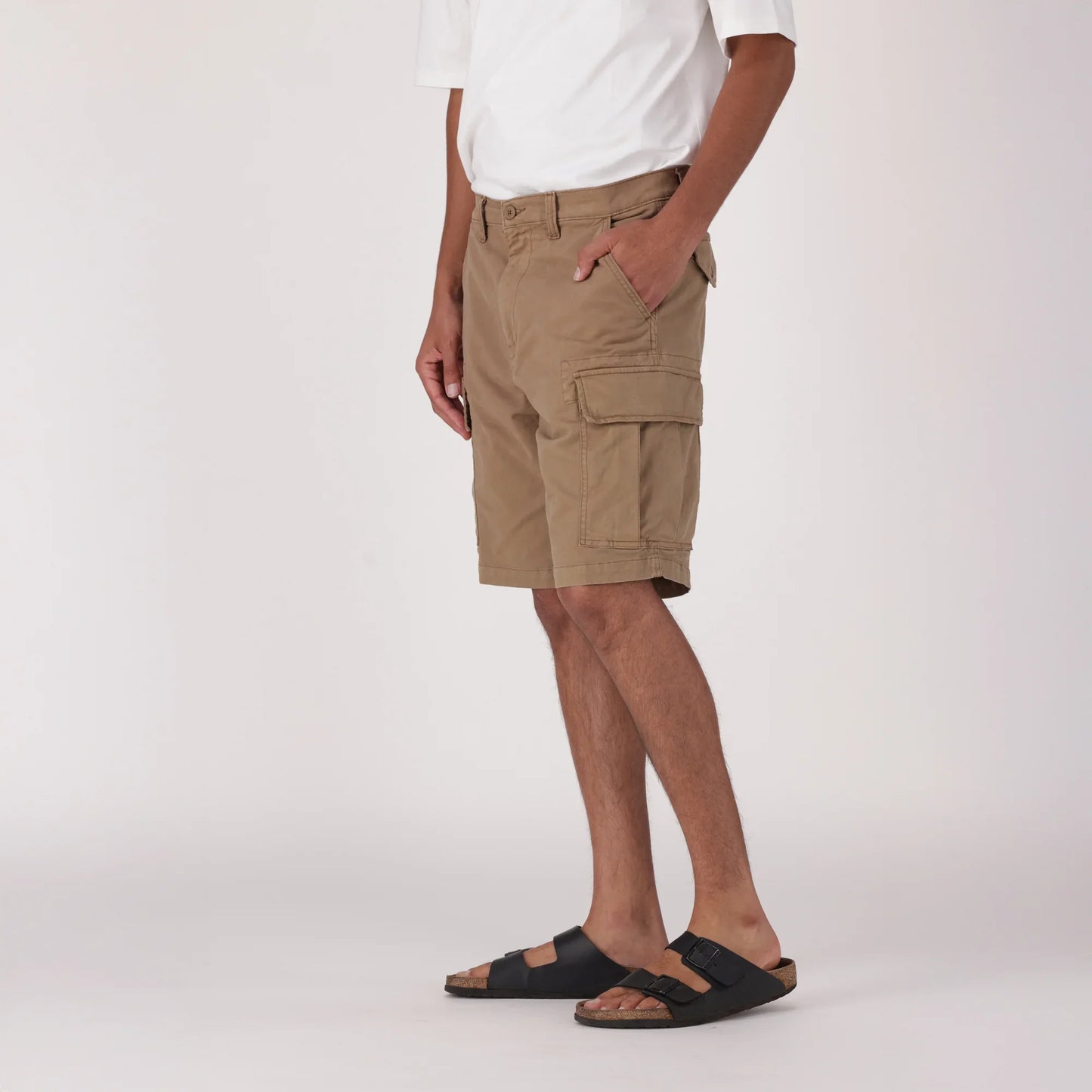 LEVI'S® MEN'S CARRIER CARGO SHORTS - TAN