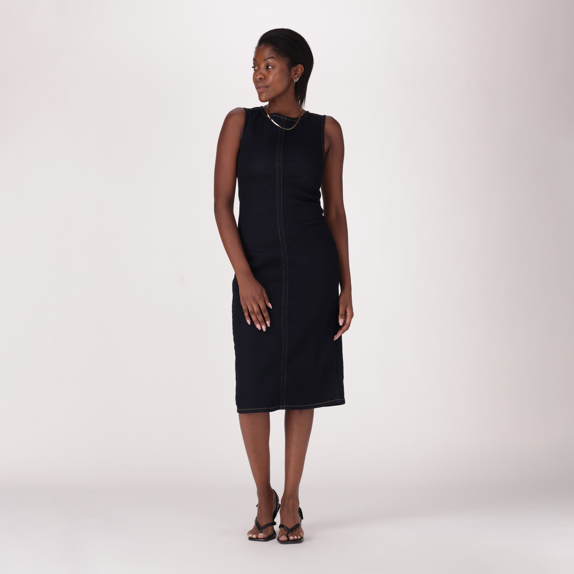 LEVI'S® WOMEN'S COLUMN MIDI DRESS - DARK WASH