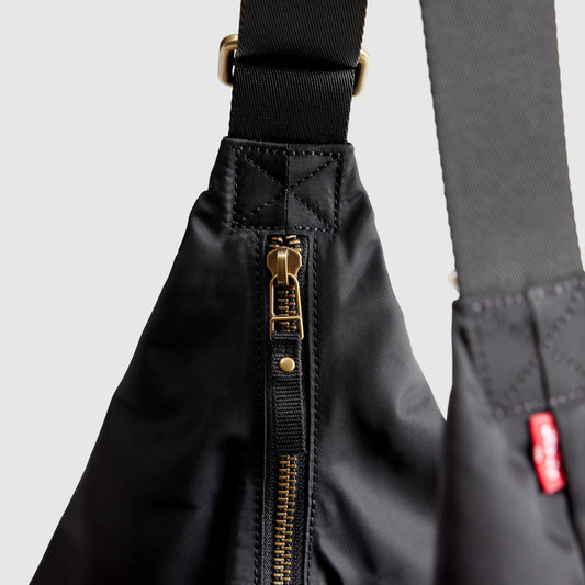 LEVI'S® WOMEN'S ALEXANDRA BAG - BLACK