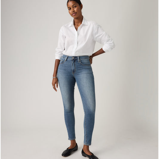 LEVI’S® WOMEN'S 721 HIGH-RISE SKINNY JEANS - MED INDIGO - WORN IN