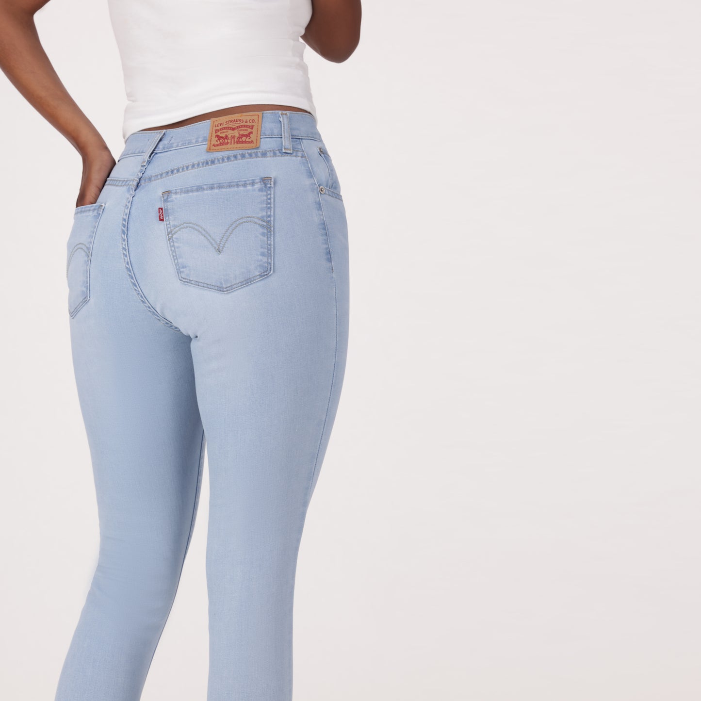 LEVI'S® WOMEN'S CURVY SUPER SKINNY - LIGHT INDIGO - WORN IN