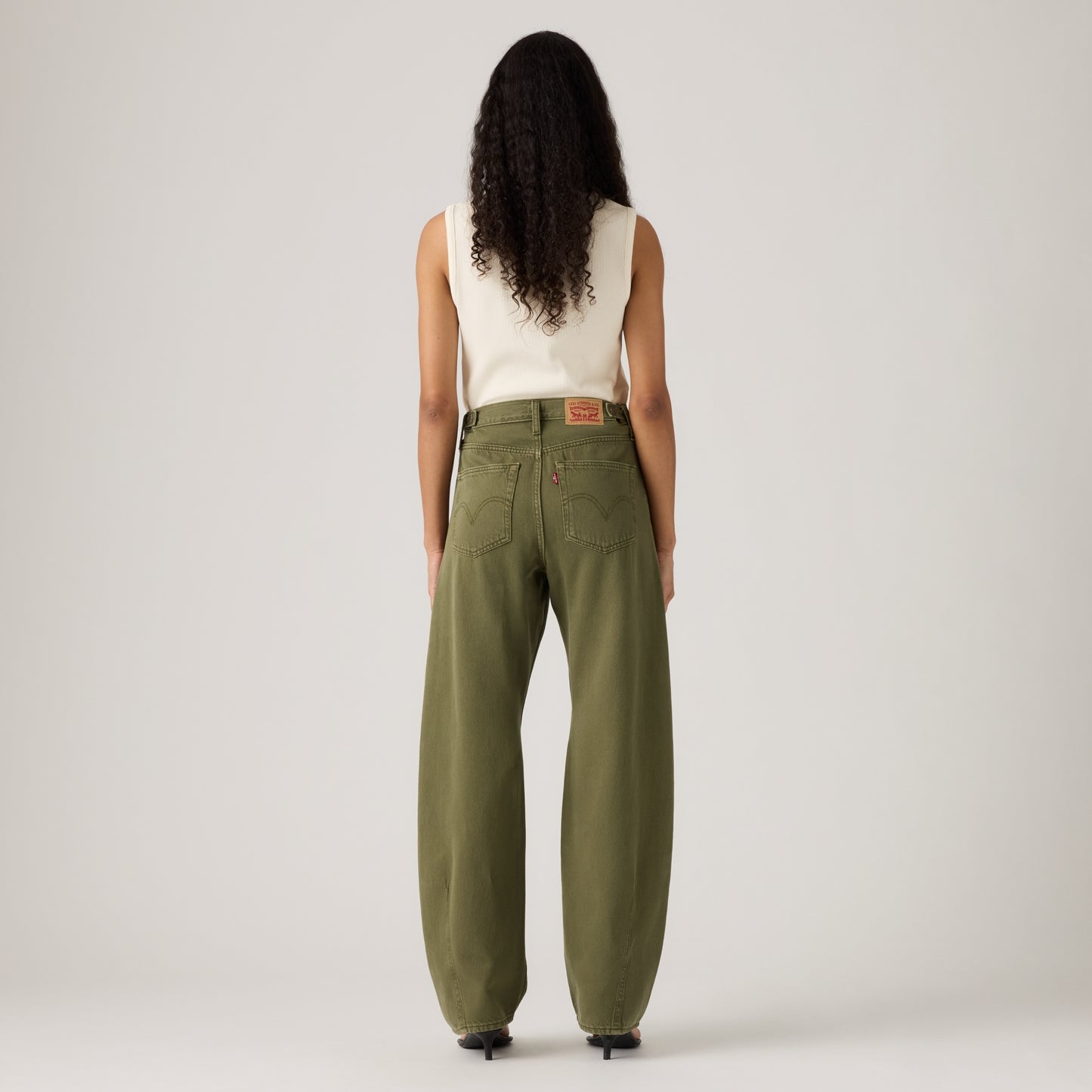 LEVI'S® WOMEN'S CINCH BARREL JEANS - GREEN