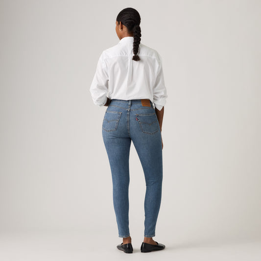 LEVI’S® WOMEN'S 721 HIGH-RISE SKINNY JEANS - MED INDIGO - WORN IN