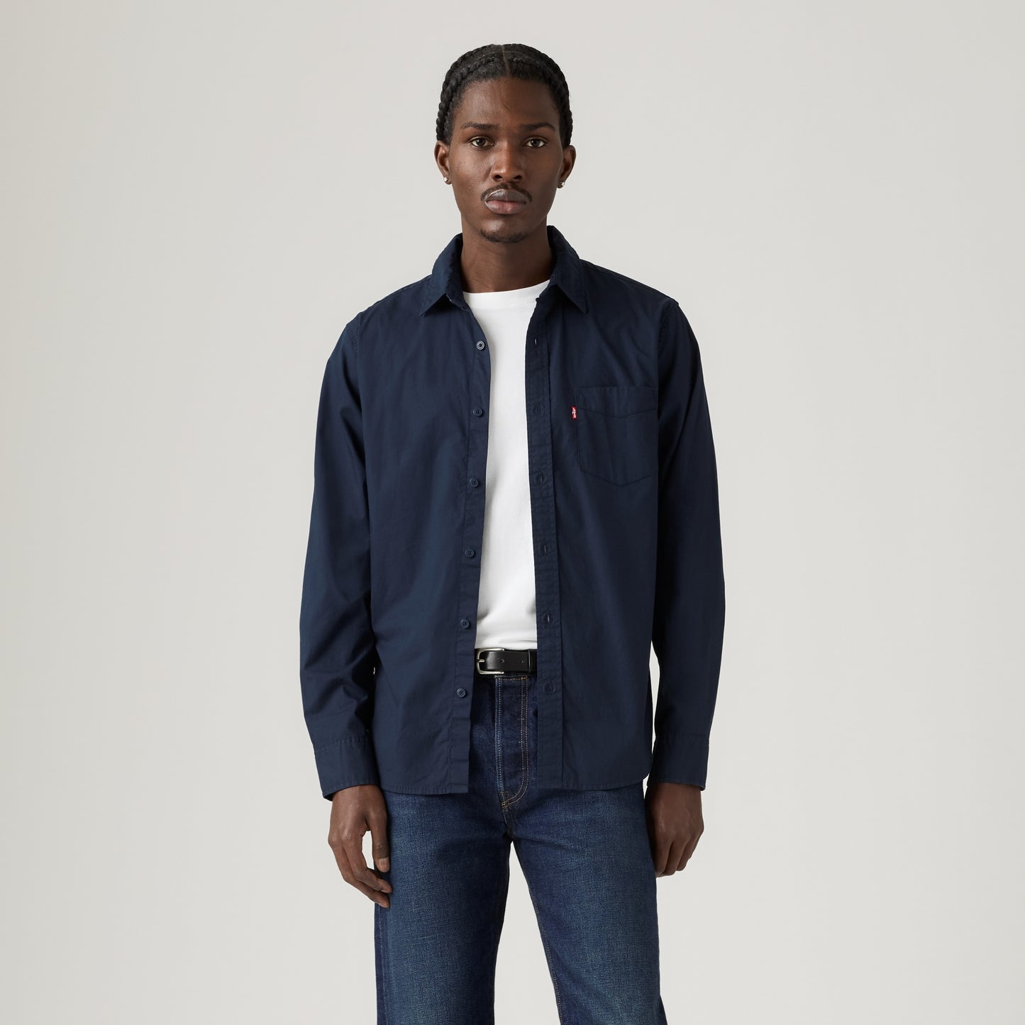 LEVI'S® MEN'S CLASSIC POCKET STANDARD FIT SHIRT - BLUE