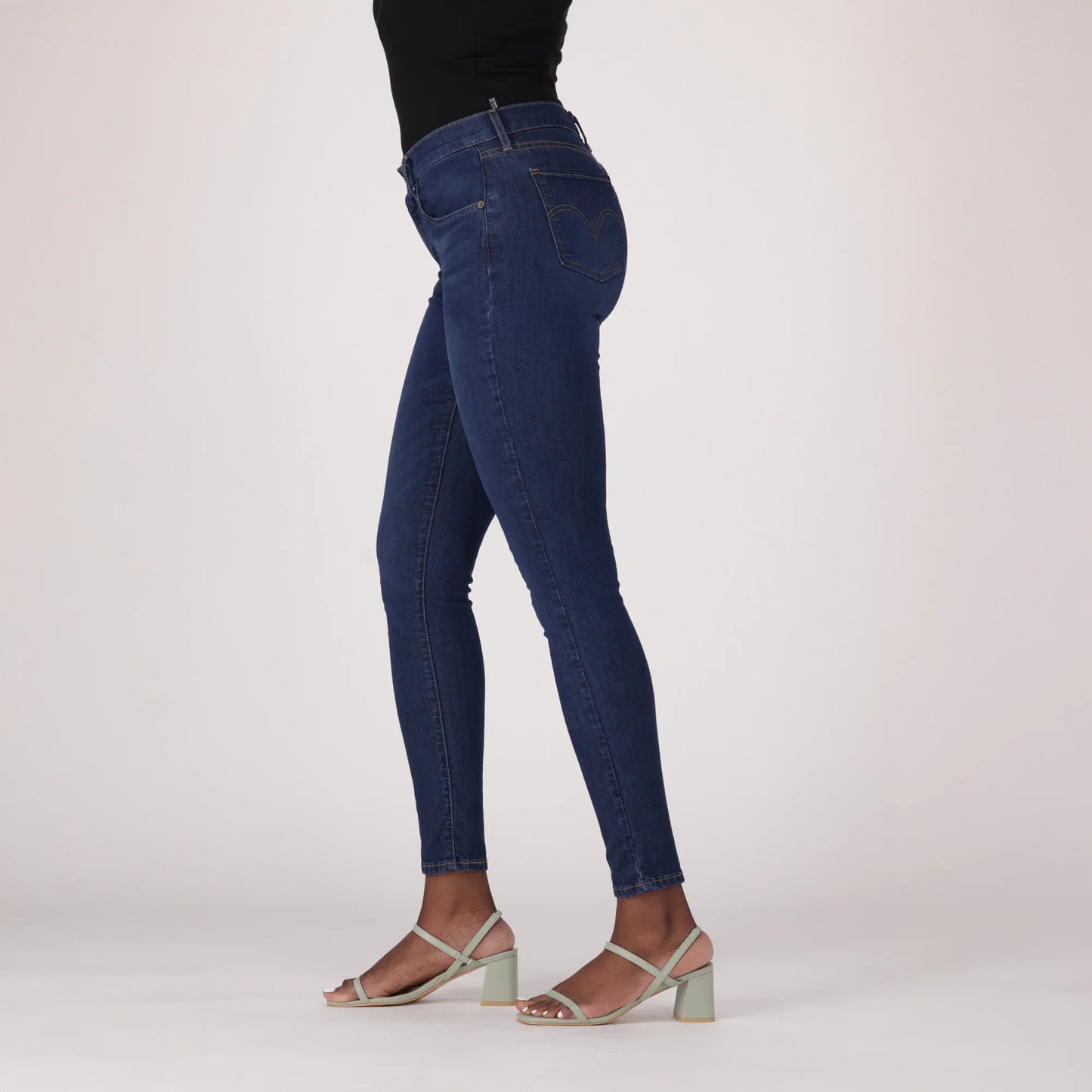 LEVI'S® WOMEN'S CURVY HIGH-RISE SUPER SKINNY - DARK INDIGO - WORN IN