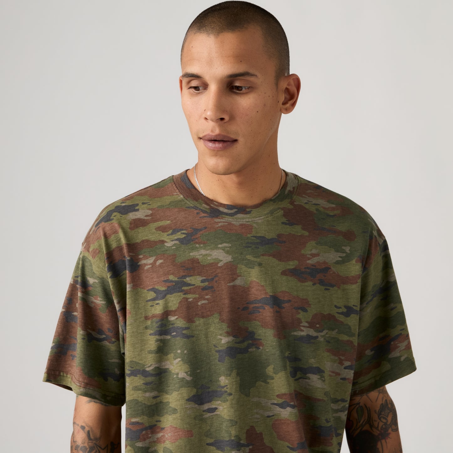 LEVI'S® MEN'S CLASSIC BOXY SHORT-SLEEVE TEE - MULTI COLOUR