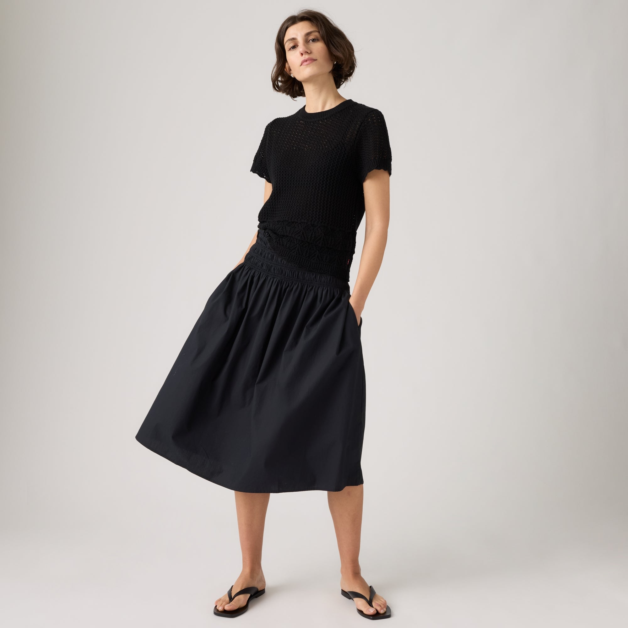 y414185　レディース　BLK M LEVI'S® WOMEN'S EVERDEEN MIDI SKIRT - BLACK