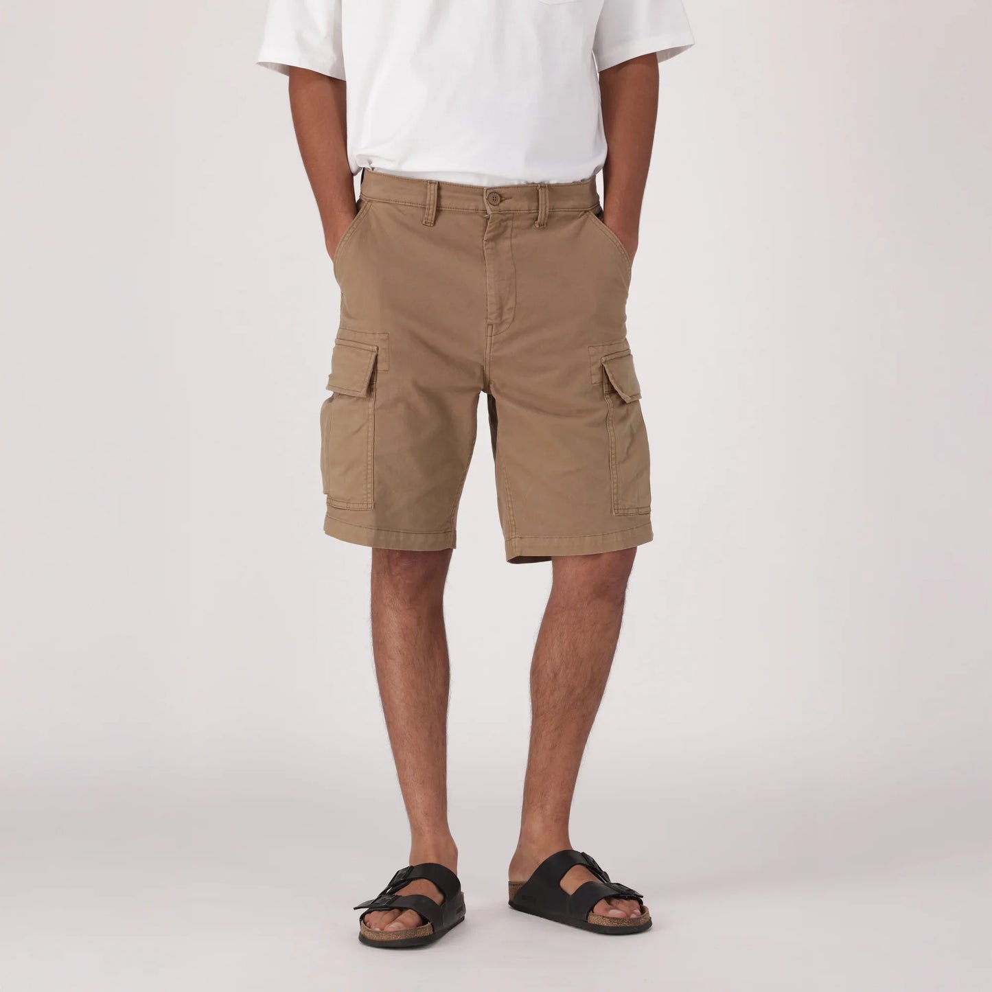 LEVI'S® MEN'S CARRIER CARGO SHORTS - TAN