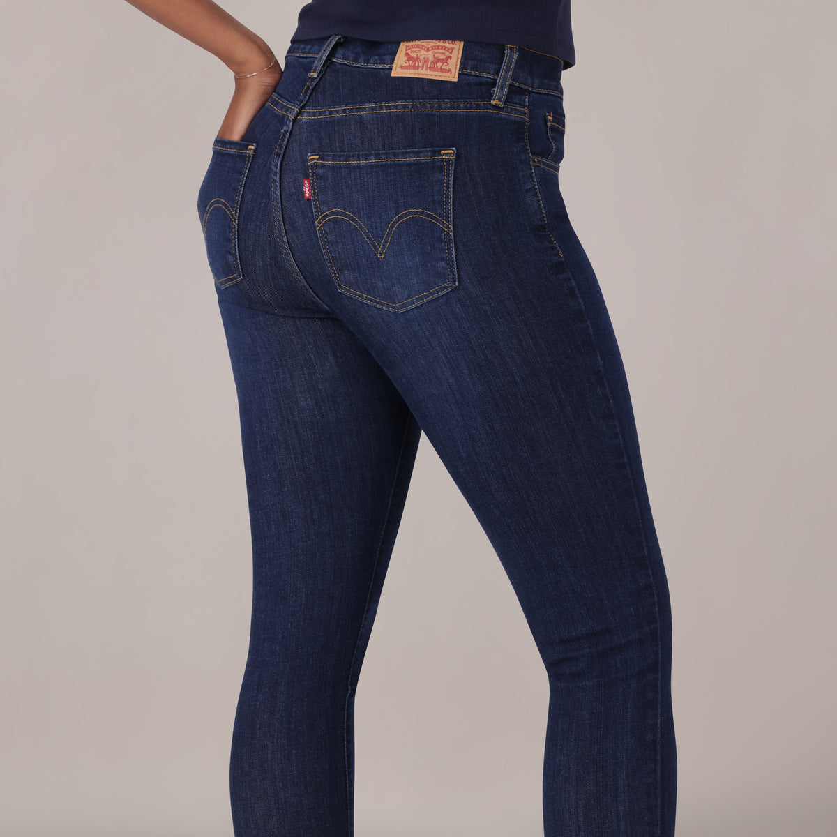 LEVI'S® WOMEN'S CURVY HIGH-RISE SUPER SKINNY - DARK INDIGO - WORN IN