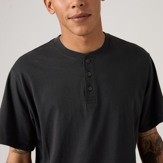 LEVI'S® MEN'S VENTURA HENLEY - BLACK