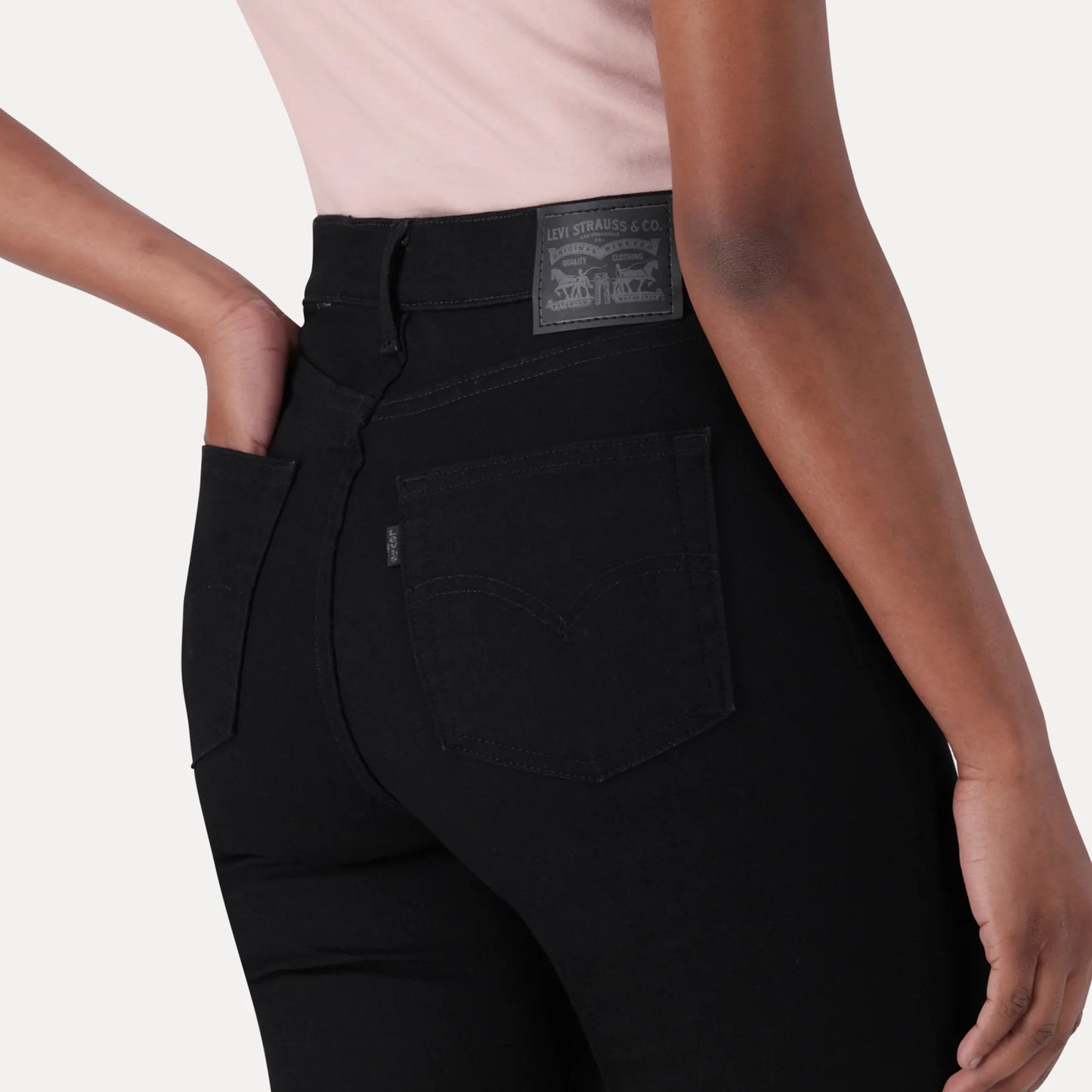 LEVI’S® WOMEN'S 710 MID-RISE SUPER SKINNY JEANS - BLACK