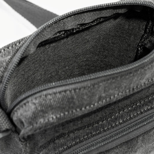 LEVI'S® MEN'S SMALL ZIP CROSSBODY BAG - GREY