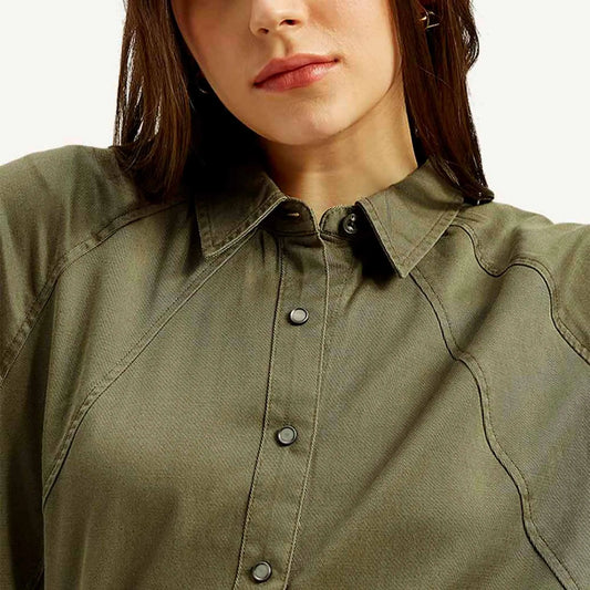 LEVI’S® WOMEN'S SOLID SPREAD COLLAR SHIRT - GREEN
