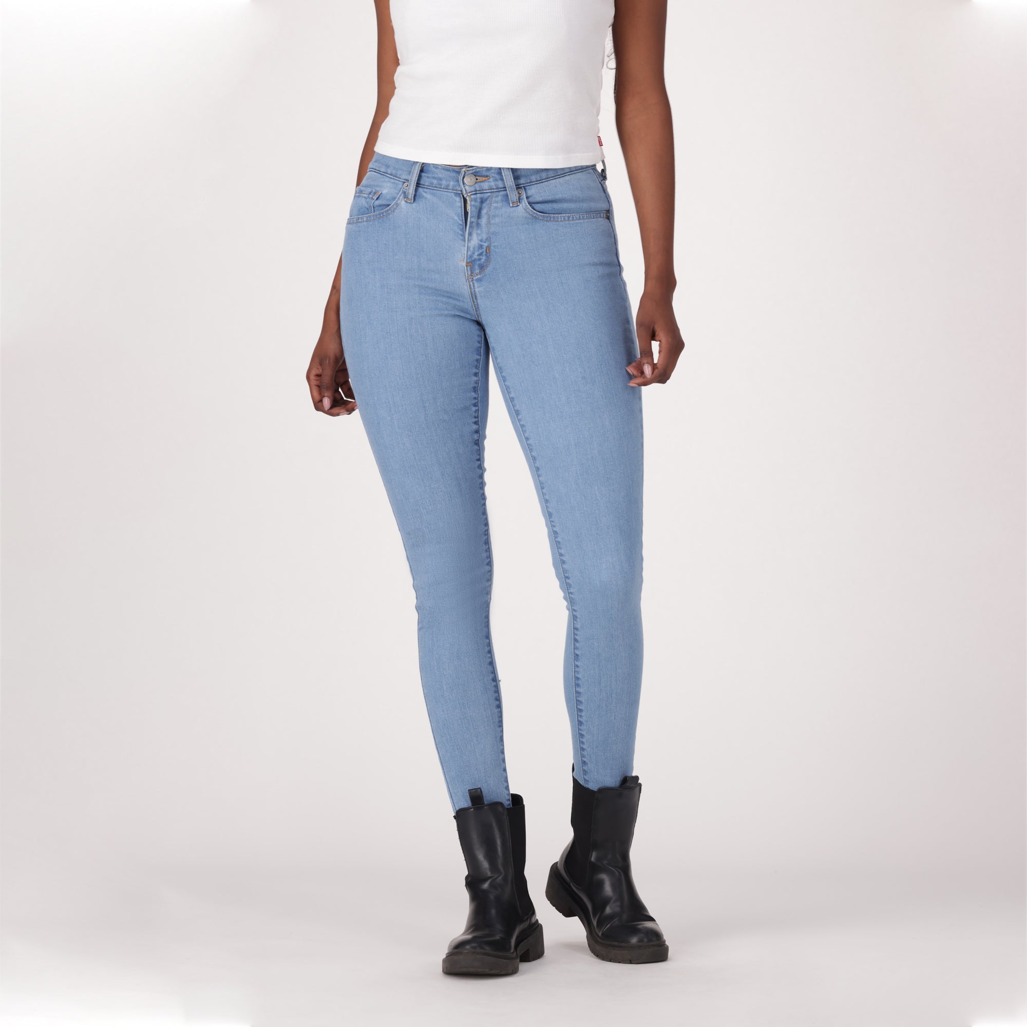LEVI'S® WOMEN'S CURVY SKINNY - MED INDIGO - WORN IN
