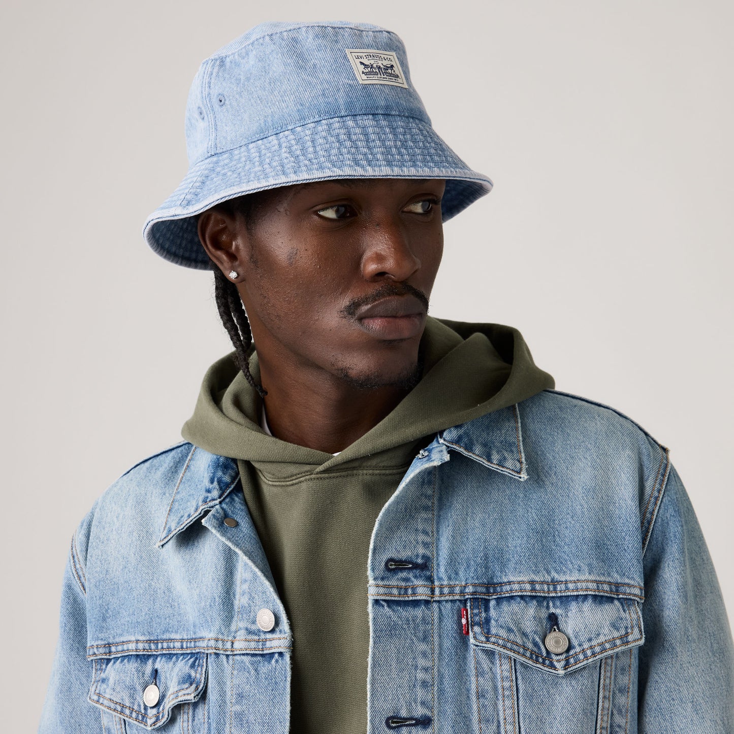 LEVI'S® MEN'S STRAUSS BUCKET HAT - LIGHT INDIGO - FLAT FINISH