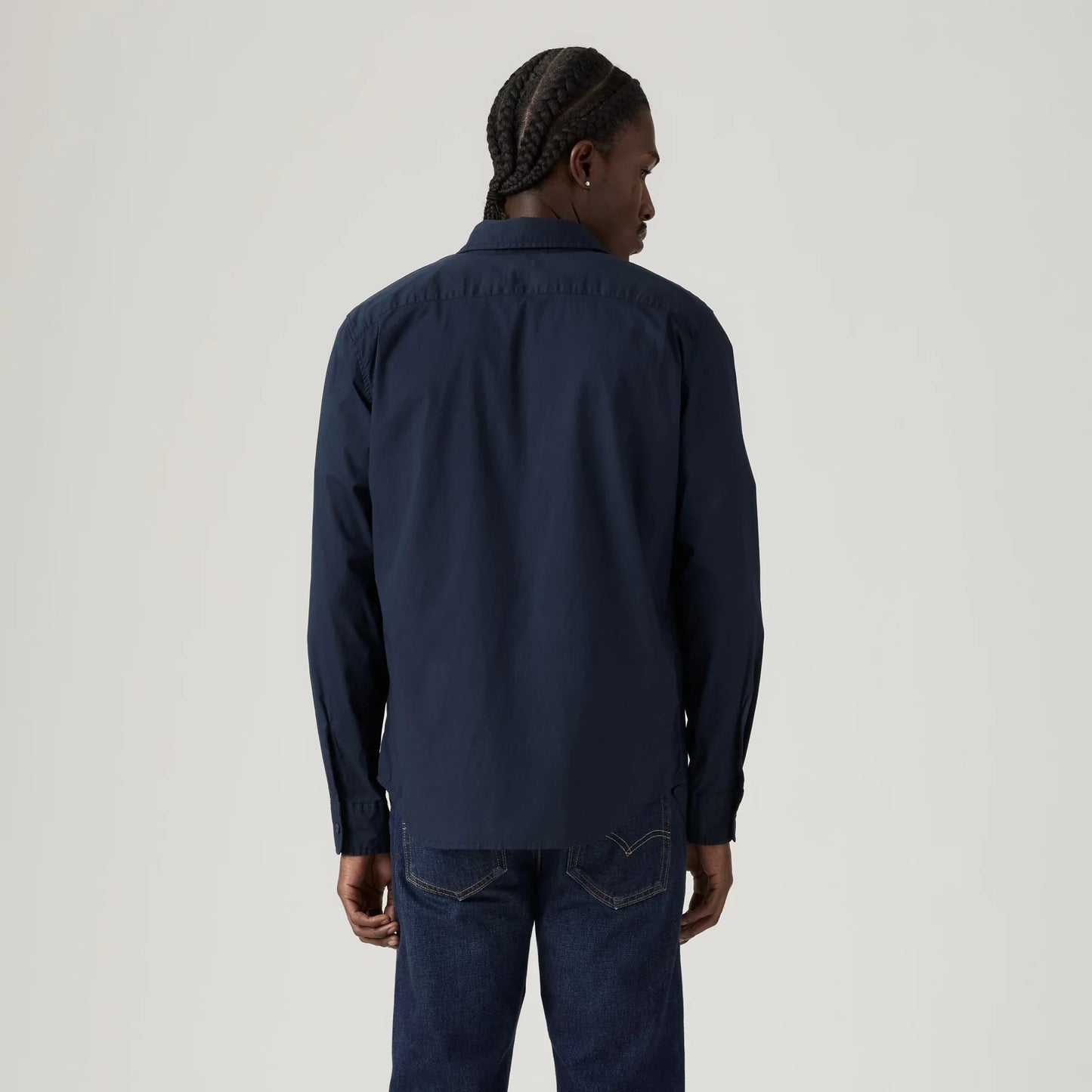 LEVI'S® MEN'S CLASSIC POCKET STANDARD FIT SHIRT - BLUE