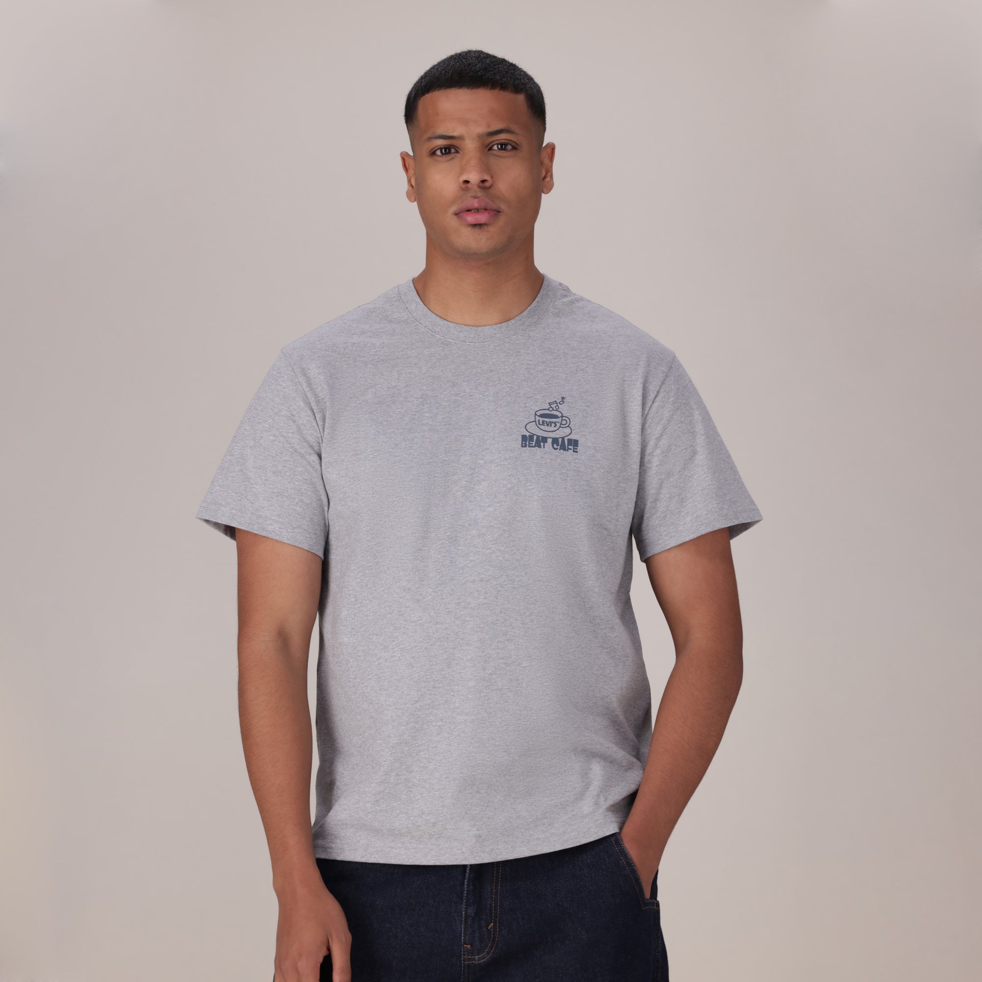 LEVI'S® MEN'S RELAXED FIT SHORT-SLEEVE GRAPHIC T-SHIRT - GREY