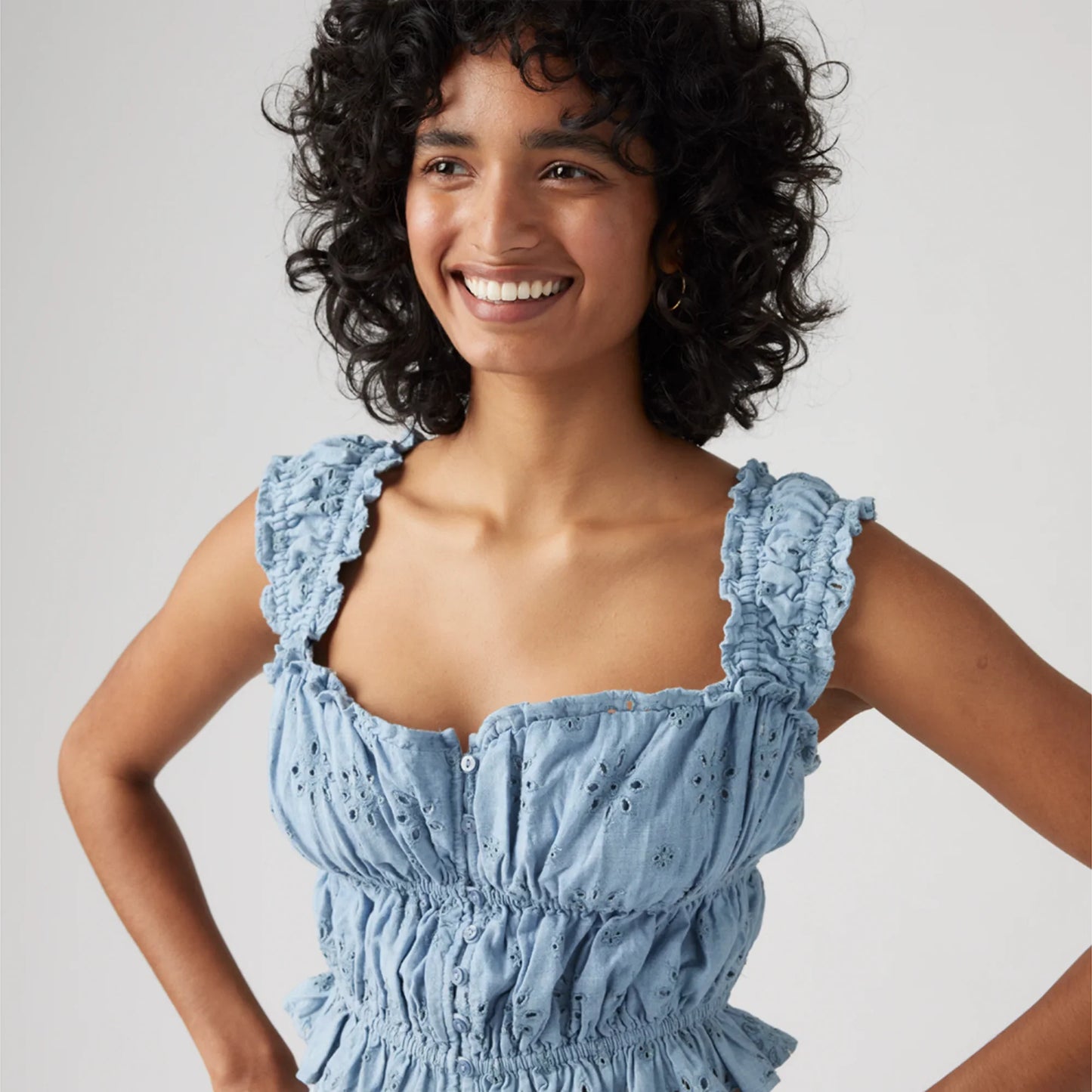 LEVI'S® WOMEN'S AMAYA BLOUSE - MED INDIGO - FLAT FINISH