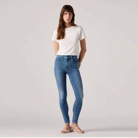 LEVIโSยฎ WOMEN'S 721 HIGH-RISE SKINNY JEANS - MED INDIGO - WORN IN
