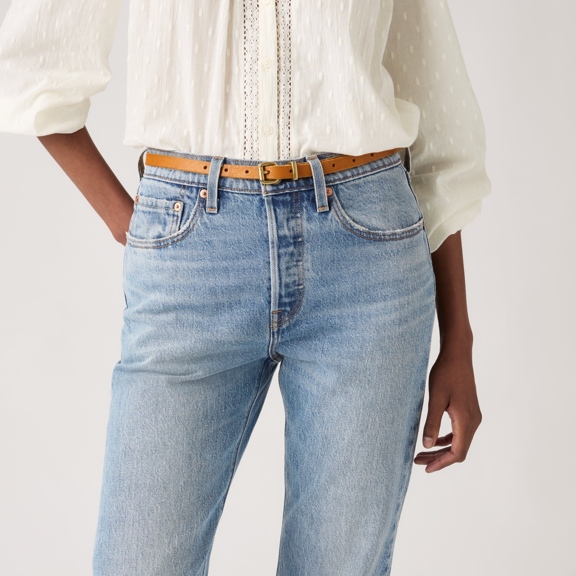 LEVI'S® WOMEN'S DILLON NARROW BELT - TAN