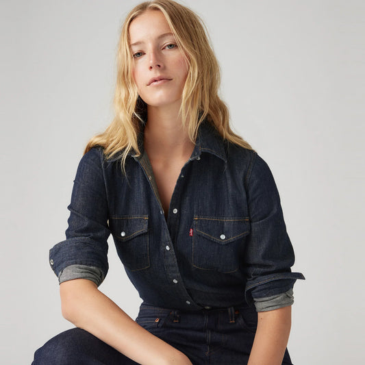 LEVI'Sยฎ WOMEN'S ICONIC WESTERN SHIRT - DARK INDIGO - FLAT FINISH