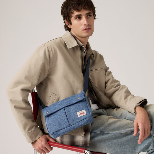LEVI'S® MEN'S JUDAH SLING BAG - BLUE