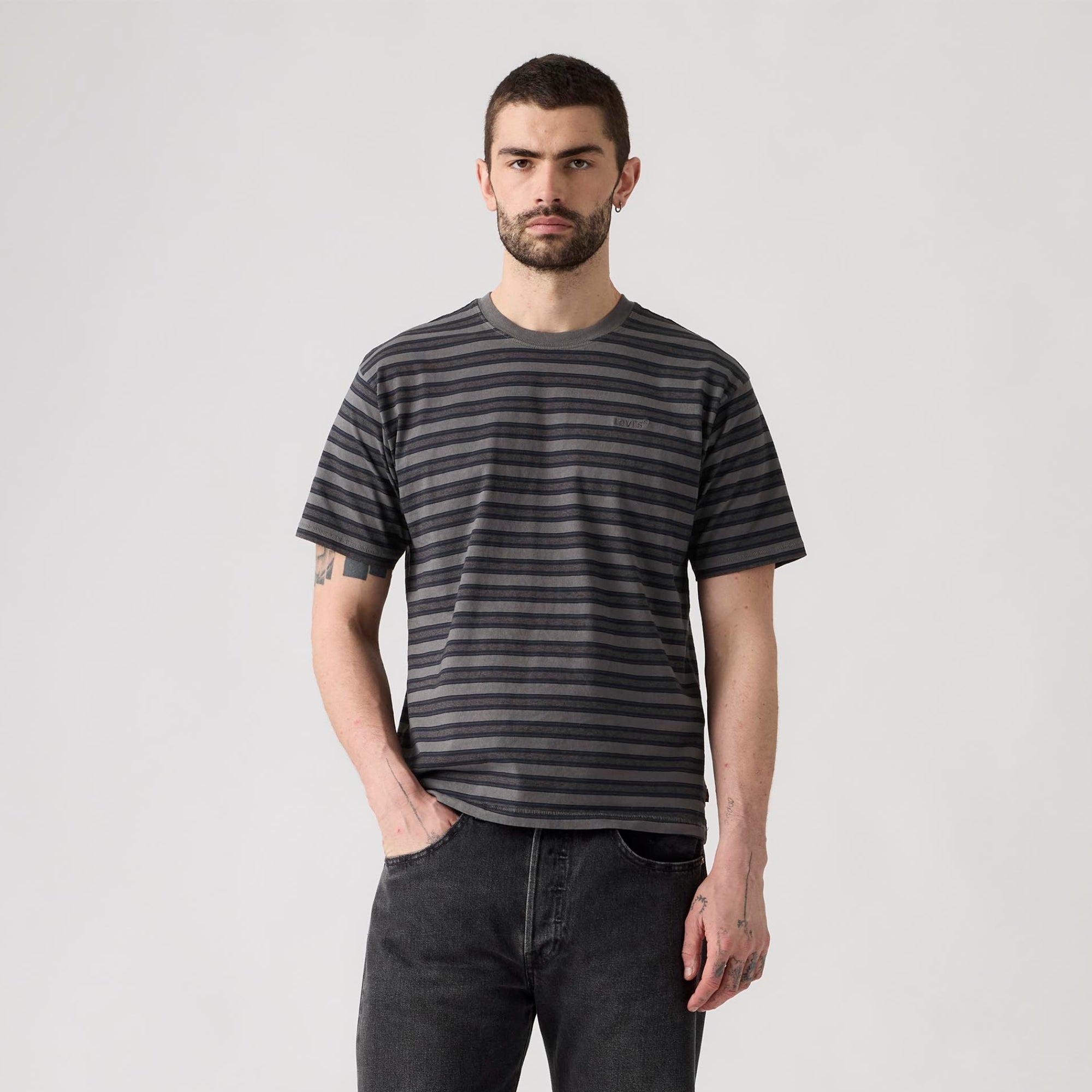 LEVI'S® MEN'S RED TAB VINTAGE T-SHIRT - MULTI COLOUR